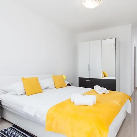 Apartman Knezovic *