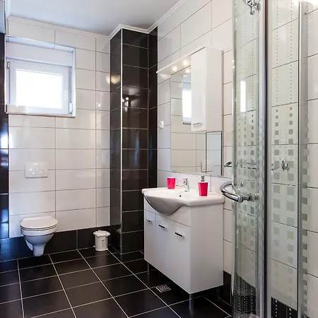 Knezovic Apartman Podstrana