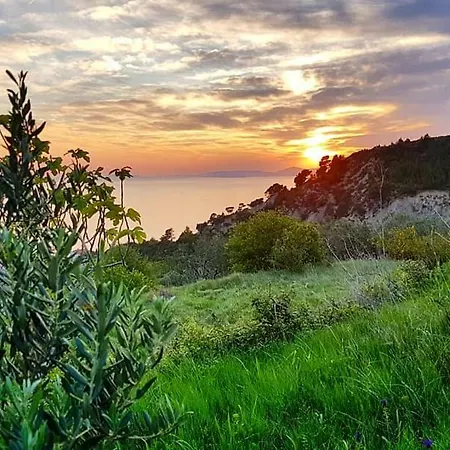 Knezovic Podstrana
